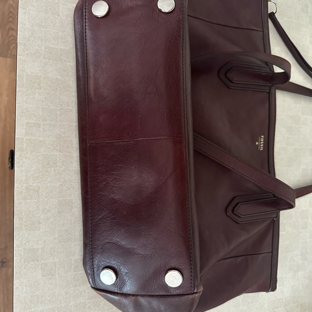 Fossil Dark Reddish Brown Leather Tote Bag - Picture 3 of 4